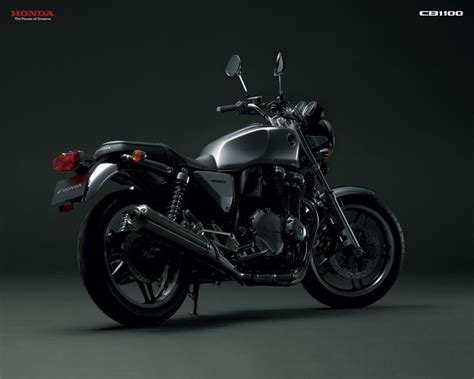 It's spirited, feisty, and a true adventurer's bike with flawless performance and surefooted handling. HONDA CB1100 - 2011, 2012 - autoevolution