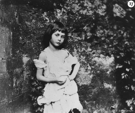 Alice Liddell Photographiée Par Lewis Carroll En 1858 Terrafemina