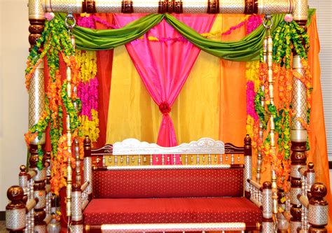 Mehndi Jhoola Mehndi Decor Decor Indian Wedding Decorations