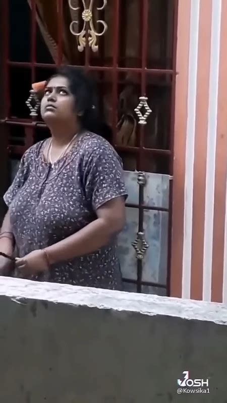 Tamil Huge Dusky Busty Aunty Huge Tits Hanging In Nigtie