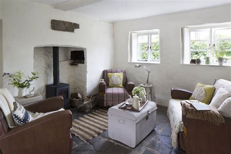 This 18th Century Welsh Border Cottage Boasts A Beautiful Vintage