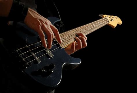 3 Best Ways To Learn Electric Bass Guitar Laptrinhx News