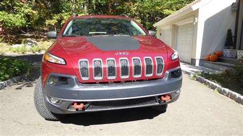 2016 Jeep Cherokee Trailhawk Suv Review Off Road Ready With Pampering