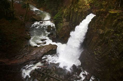 Drift Creek Falls Is A Dramatic Day Hike On The Central Oregon Coast