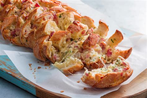 Garlic And Cheese Pull Apart Bread