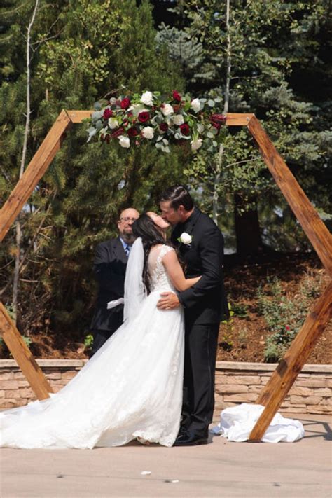 This Octagonal Wedding Arch Looks So Great Accented With Flowers There