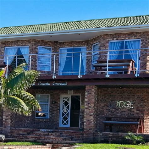 Cowrie Lodge @ Cove Rock Country Estate | LekkeSlaap