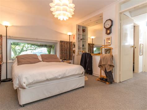 Earth-Sheltered Home Is A Luxury Underground Retreat