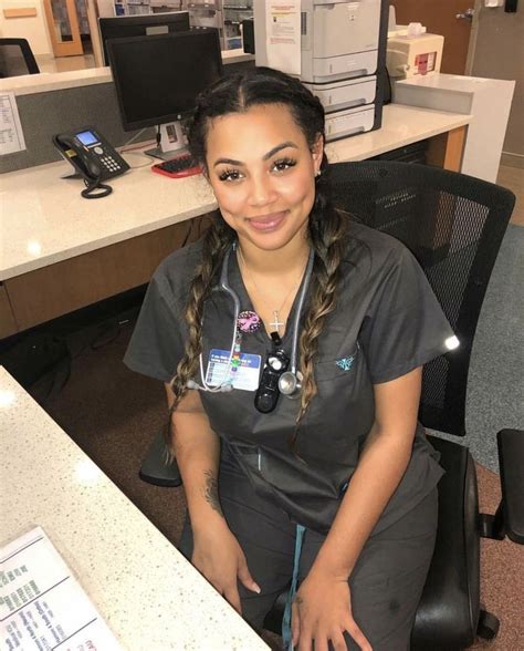 shesoboujiee 👩🏽‍⚕️💉🥼 cute nurse beautiful black women gorgeous nurse outfit scrubs girls