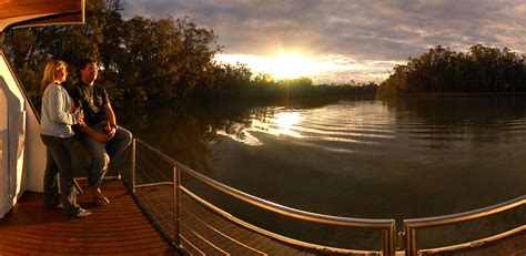 Deep Creek Houseboat Hire Discover The Mighty Murray River On Your