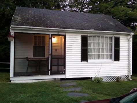 See 78 traveller reviews, 45 candid while staying at riverbank motel and cabins hotel, visitors can check out sugar hill scenic vista (1.2 km). Franconia Notch Motel (Lincoln, New Hampshire - White ...
