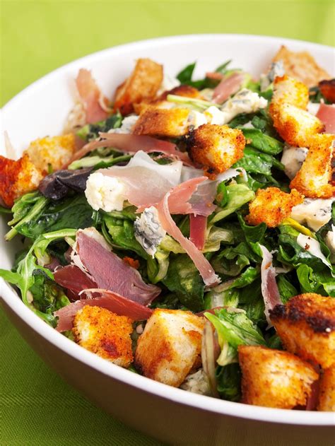 Recette salade frisée aux lardons et aux croûtons