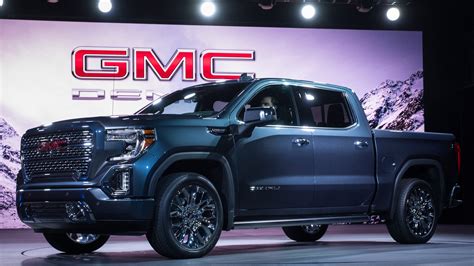 2019 Gmc Sierra First Look New Truck Pushes Past Silverado With Carbon