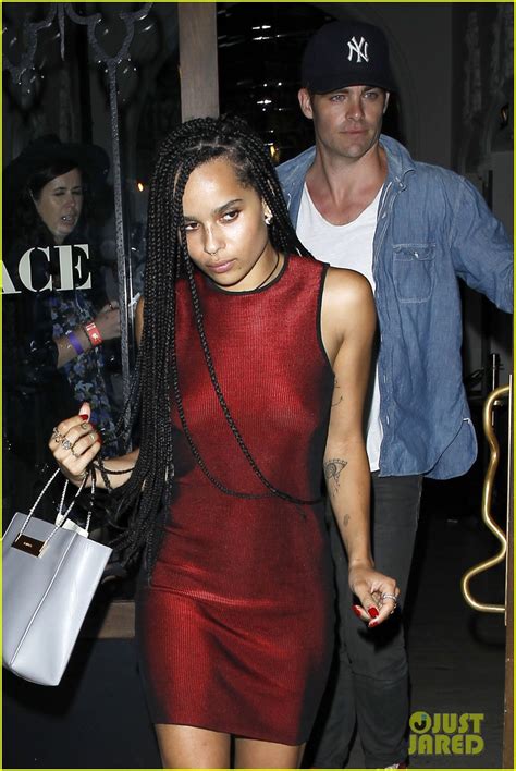 Photo Zoe Kravitz Chris Pine Reunite For Exclusive Coldplay Concert