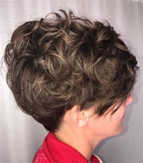 The range of short hairstyles for wavy hair is incredibly wide and allows any woman to project her individual fashion style effortlessly. 60 Most Delightful Short Wavy Hairstyles