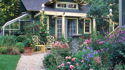 5 Tips For Designing The Perfect Cottage Garden