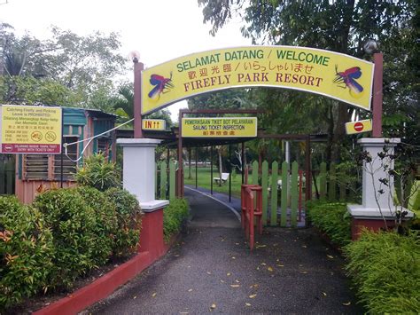 Tempat tarikan pelancong ini terletaknya di kuala selangor, di sebuah perkampungan yang dinamakan kampung kuantan. MeNarA KehiDupaN: Kelip kelip Bukit Belimbing