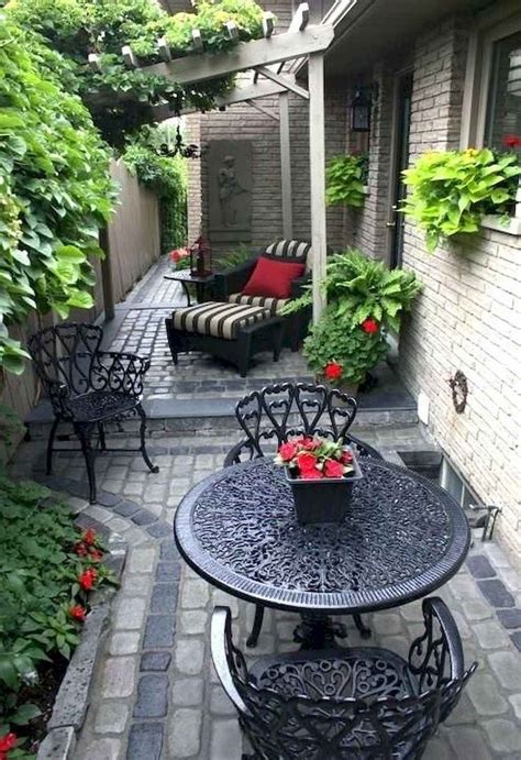 15 Small Courtyard Garden With Seating Area Design Ideas Small Patio