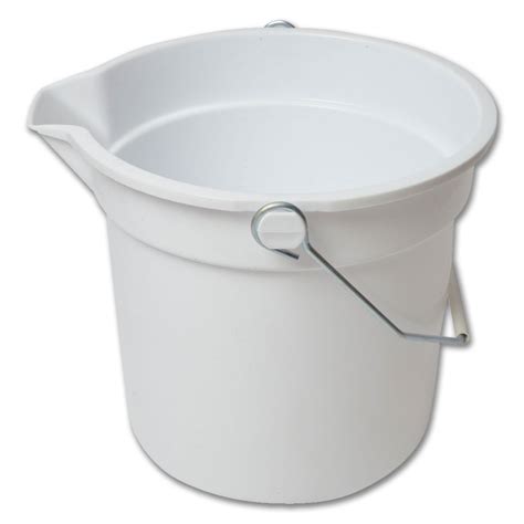 Chadwell Supply HEAVY DUTY BUCKET WITH POUR SPOUT 15 QT