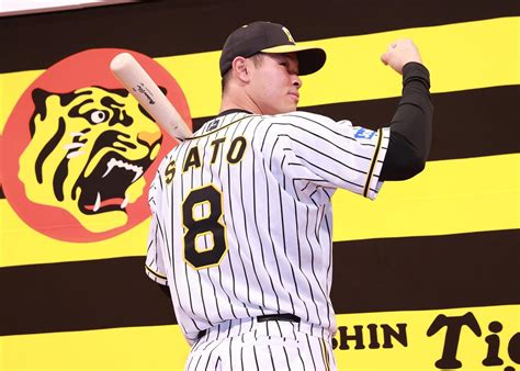 23日 dena、藤浪の乱調や神里の佐藤輝明前グランドスラムもあり連敗を10で止める。 gg佐藤、後逸した佐藤輝明をtt佐藤と呼びつつ慰める 。 24日 巨人戸郷、初出塁より先に初打点を記録。 ロッテvsソフトバンク. 「G倒で優勝」阪神D1位・佐藤輝が断言!さらに新人王＆キング ...
