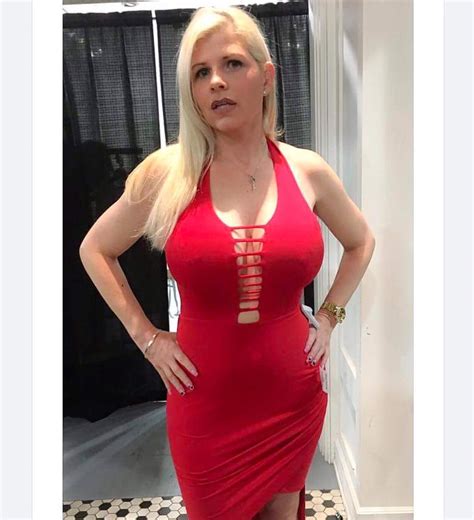 I've heard plenty of stories of girls successfully finding sugar daddies, so i've recently begun contemplating the thought of finding a older women have flirted with me numerous times. Top Sugar Momma Dating Websites - willsmith789 - Medium
