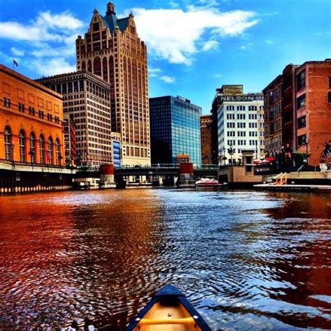 Downtown Milwaukee | Milwaukee, Downtown, Day and time