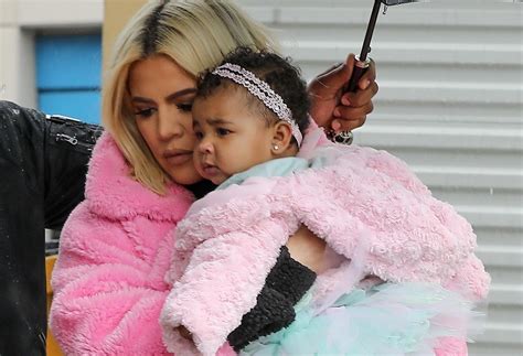 khloé kardashian comparte tierno video de su hija true en instagram el diario ny