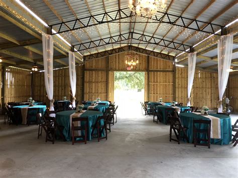 Wedding receptions, bridal showers, and myth has the look of a barn wedding but it is a clubhouse. 2019 Top Barn Wedding Venues - Wedding Venue Map