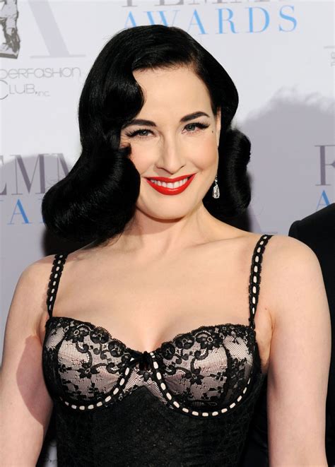 Dita von teese was born on september 28, 1972 in rochester, michigan, usa as heather renée sweet. Dita Von Teese - 2016 FEMMY Awards • CelebMafia