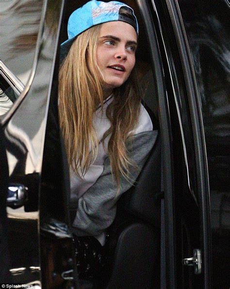 Cara Delevingne And Michelle Rodriguez Kiss Before Heading To Festival Cara Delevingne Cara