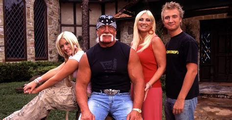 Hogan Knows Best Season 1 Watch Episodes Streaming Online