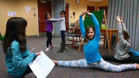 Studio Mpl Practices Drawing With Live Models Mentor Public Library