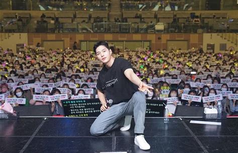 k pop idol actor kim myung soo holds fan meeting following military discharge