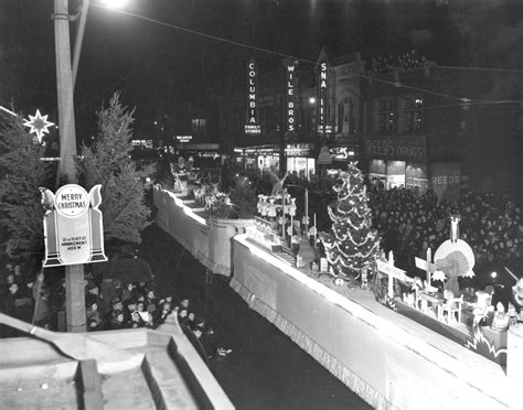 Remembering Milwaukees Schusters Parade And Its Iconic Streetcar