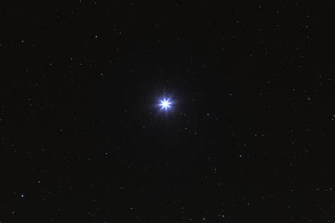 Sirius with 300mm focal length on a Canon EOS 600D