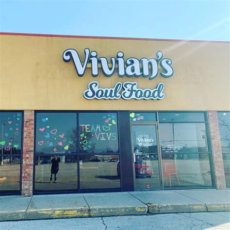 Restaurantes em cedar rapids com culinária fast food. Find Delicious Soul Food In Iowa At Vivian's In Cedar Rapids