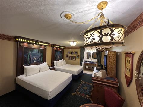 Photos Video Tour A Disney Princess Themed Royal Guest Room At Disneys Port Orleans Resort