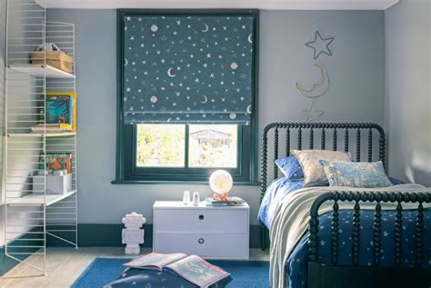 Use these blackout blinds to keep your rooms darker and cooler and stop the sun transmitting through and into your room. Blackout Blinds | Made to Measure Blackout Blinds | Hillarys™