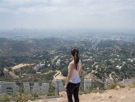 Easy Way To Hike To The Hollywood Sign Via Canyon Drive Trail Serena