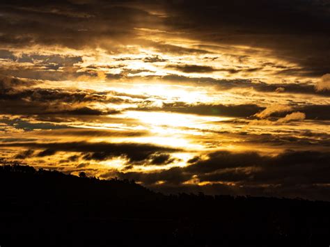 Download Wallpaper 1600x1200 Sky Clouds Sun Light Sunset Dark