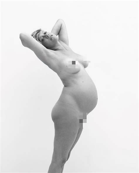 Chloe Sevigny Frontal Nude And Pregnant Photoshoot 5 Pics Xhamster
