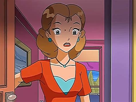 Eat ‘em Up — Totally Spies Season 1 Episode 21 Part 1