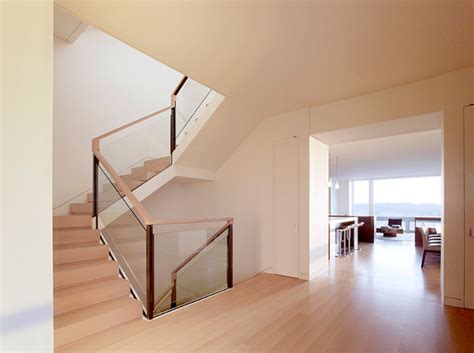 Glass railings add a full stylish modern look to any home as they create a fresh and airy atmosphere. 20 Wood and Glass Contemporary Staircase Designs | Home ...