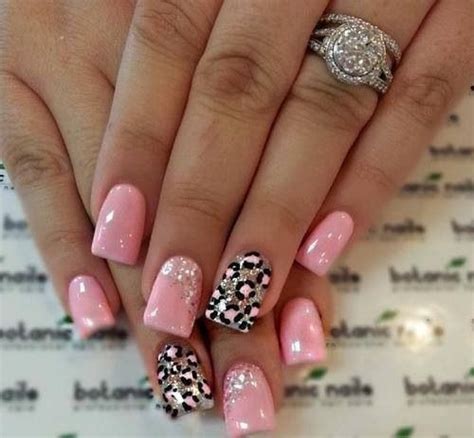 Like The Pink Wpartial Sparkle Fade Middle Fingernail Get Nails