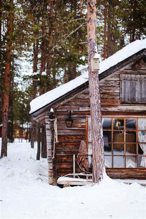 Pin By Bill Whitney On Kerst Winter Cabin Cabins In The Woods