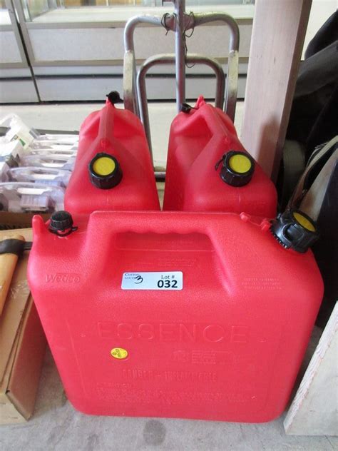3 New 20 Litre Gas Cans
