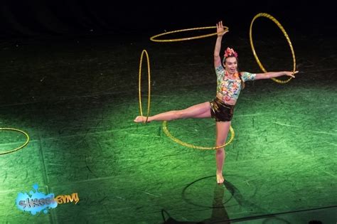 Hiring A Hula Hoop Performer Entertainers Worldwide