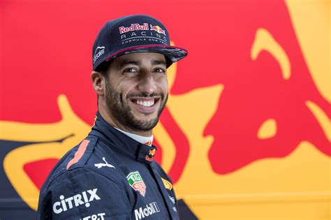 Daniel) was born in perth, australia. Daniel Ricciardo collega of concurrent van Max Verstappen