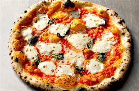 Easy Homemade Authentic Pizza Margherita Recipe Buon Appetito