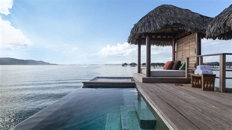 Overwater Bungalows Bora Bora | Huts & Villas | Four Seasons Resort